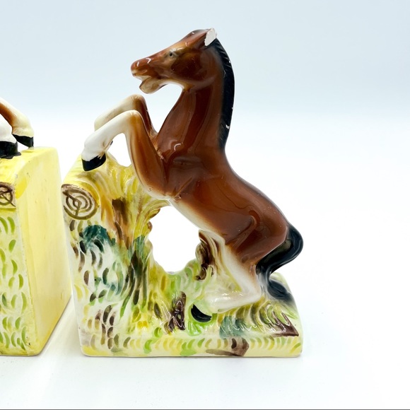 Vintage | Ceramic Horse Figurine Bookends - Picture 2 of 16